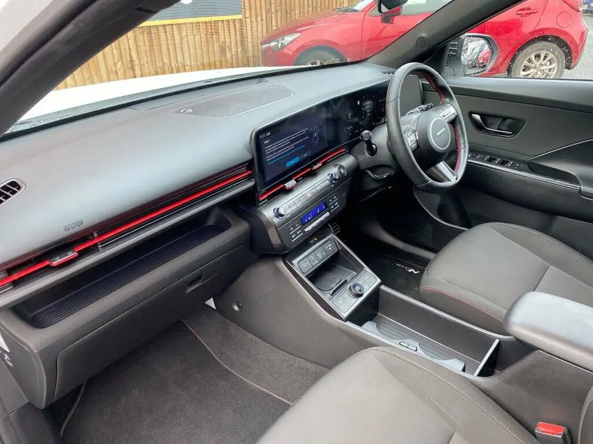 2024-hyundai-kona-16-gdi-n-line-141ps-dct-big-9