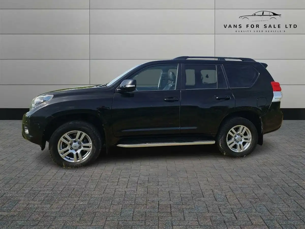 2013-toyota-land-cruiser-30td-lc5-big-1