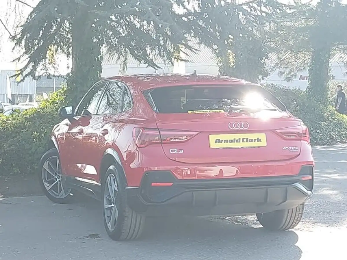 2023-audi-q3-20-40-tfsi-black-edition-sportback-big-1