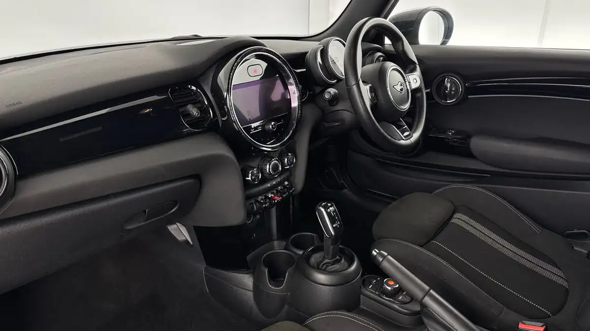 2021-mini-cooper-20-cooper-s-sport-hatchback-3d-auto-big-8