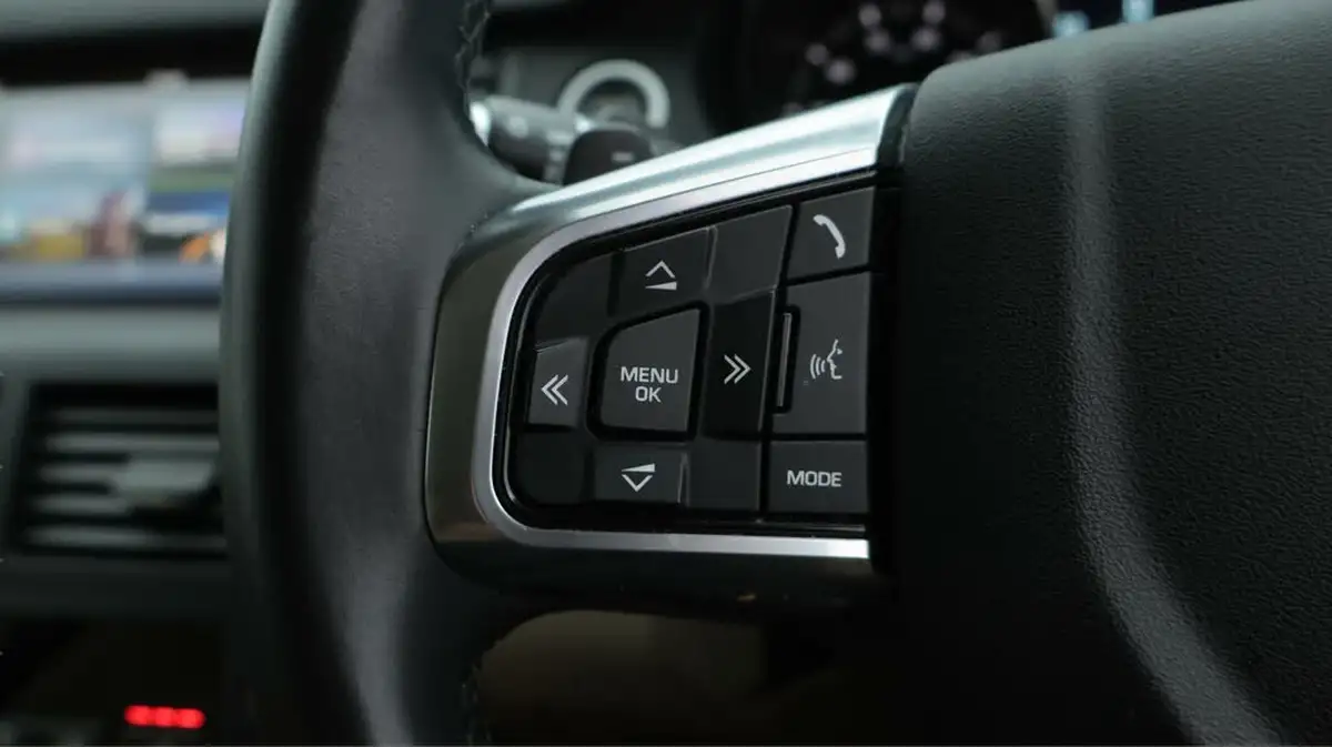 2019-land-rover-discovery-sport-20sd4-hse-big-24