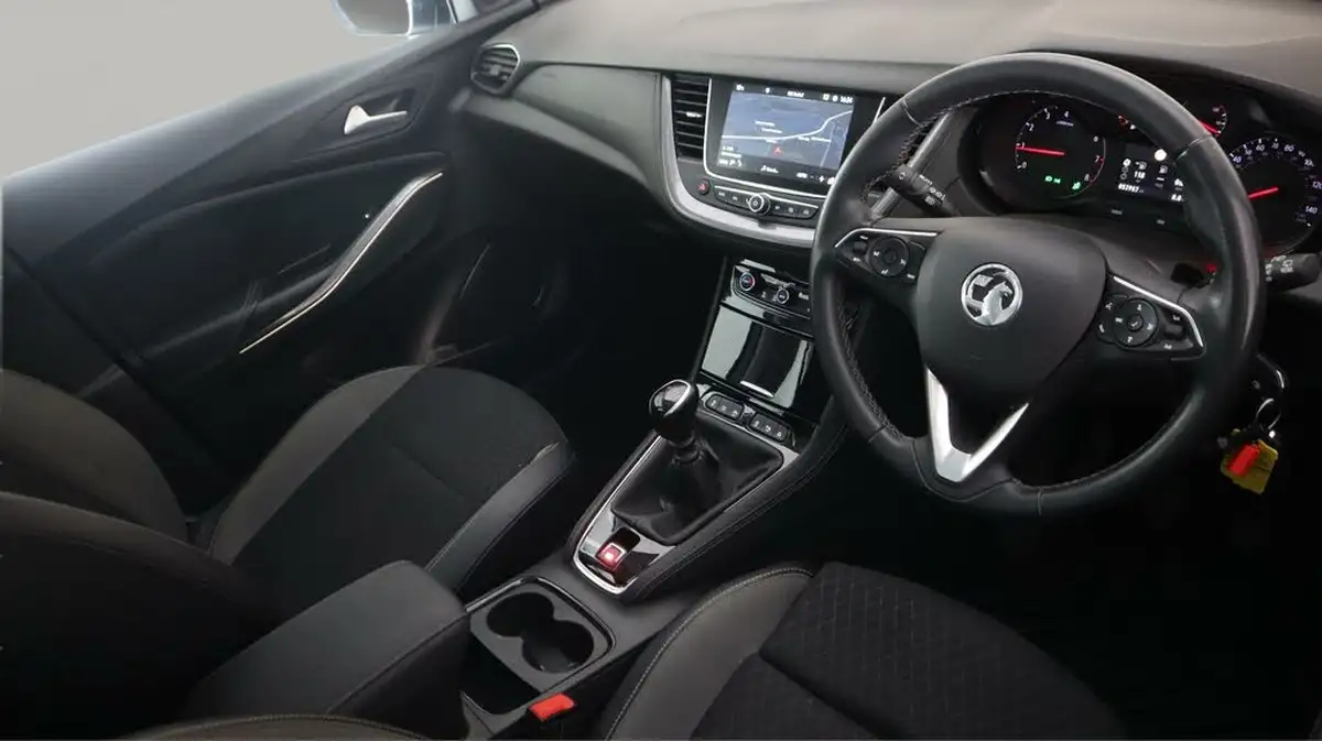 2021-vauxhall-grandland-x-12-business-edition-nav-big-9