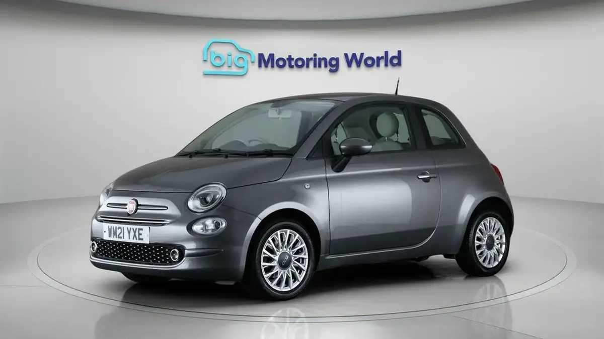 2021-fiat-500-10-lounge-big-3