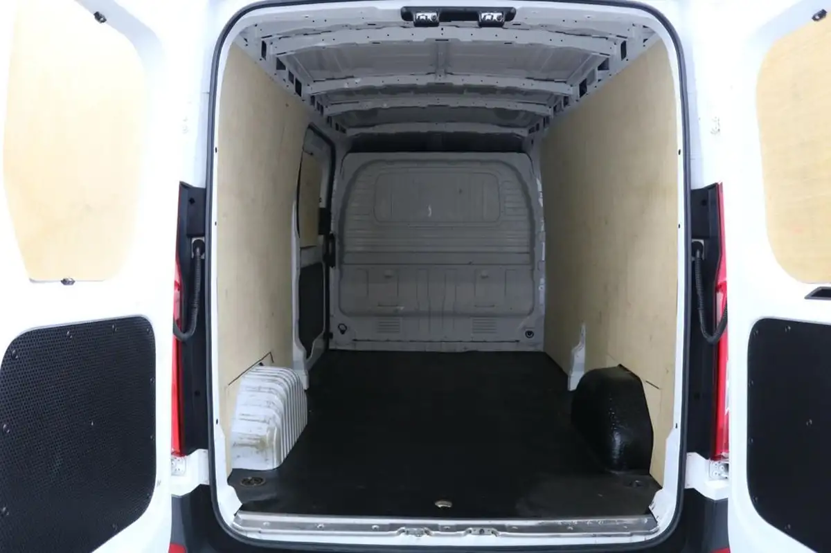 2022-maxus-deliver-9-20tdi-l3h2-big-15