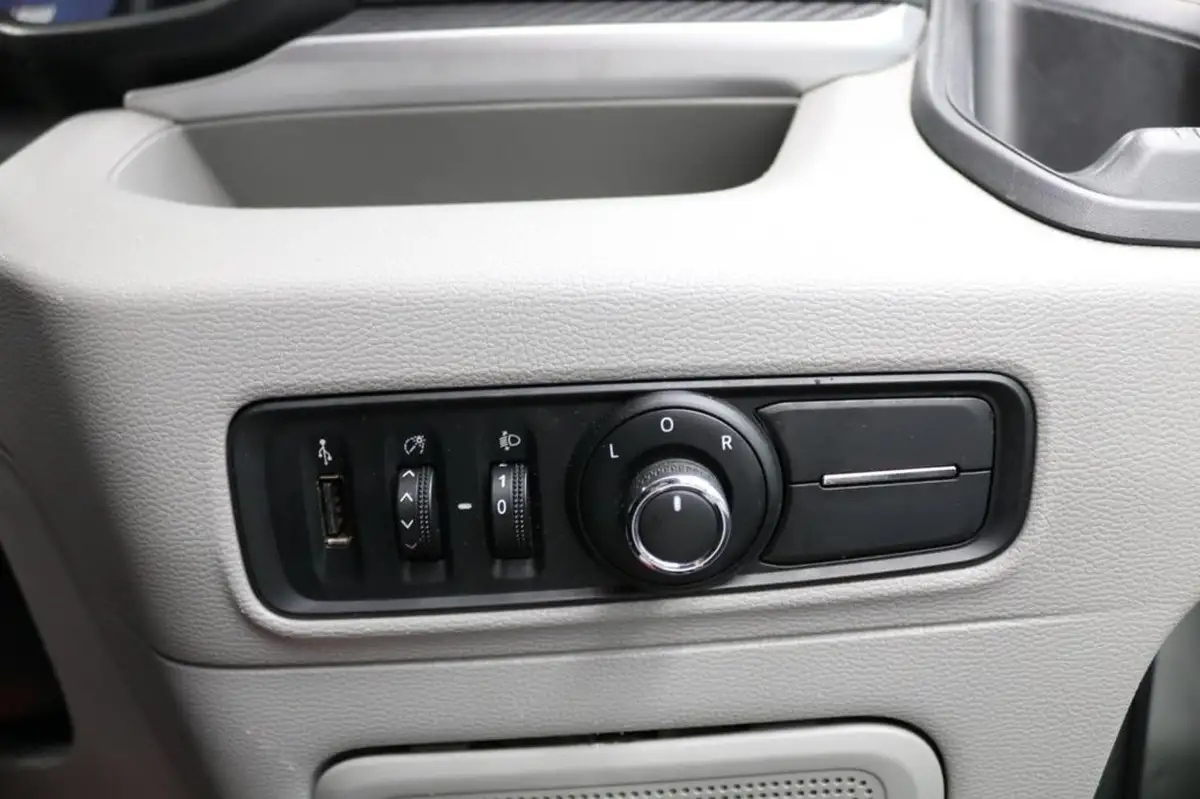 2022-maxus-deliver-9-20tdi-l3h2-big-43