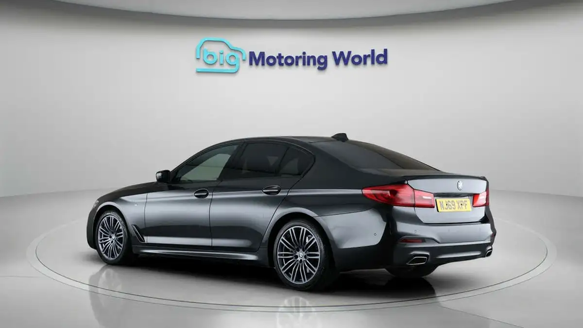 2019-bmw-5-series-20td-520d-m-sport-188bhp-xdrive-plus-pack-saloon-4d-big-5