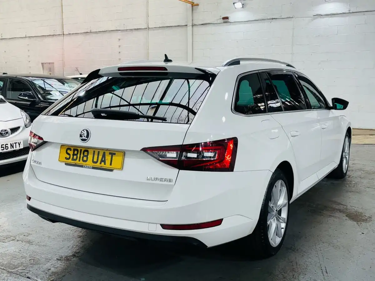 2018-skoda-superb-20tdi-scr-se-technology-estate-dsg-big-4