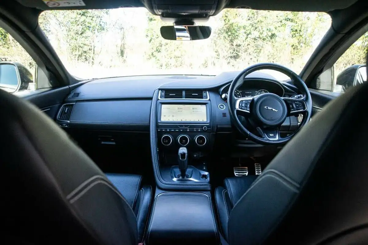 2019-jaguar-e-pace-20-i4d-r-dynamic-hse-180ps-big-2