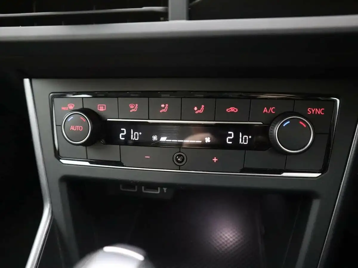 2020-volkswagen-polo-10-tsi-sel-115ps-dsg-big-28