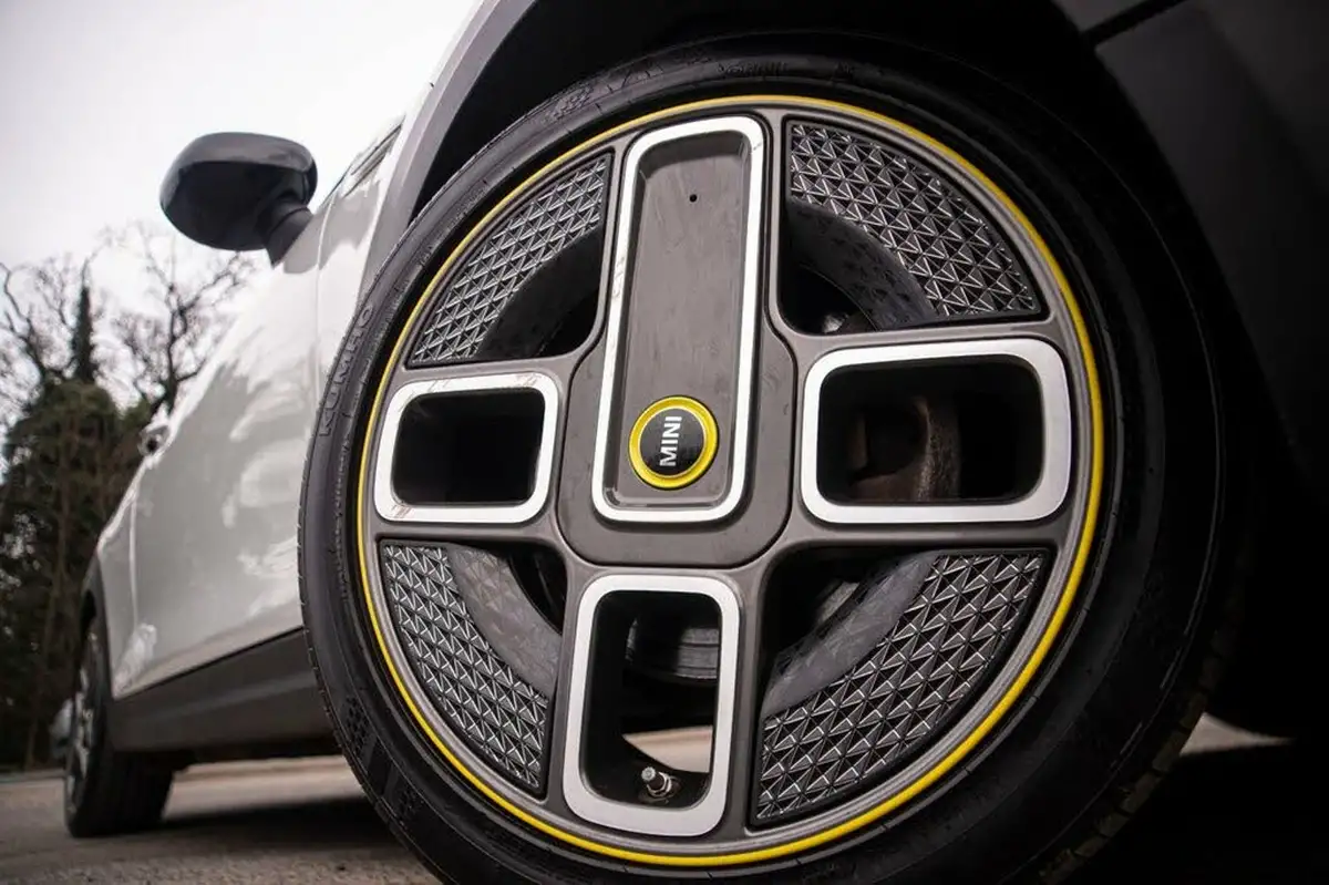 2020-mini-cooper-e-cooper-s-2-big-36