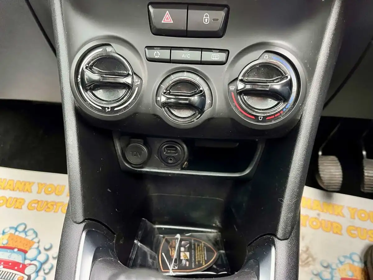 2016-peugeot-208-12-puretech-allure-82bhp-3d-big-46