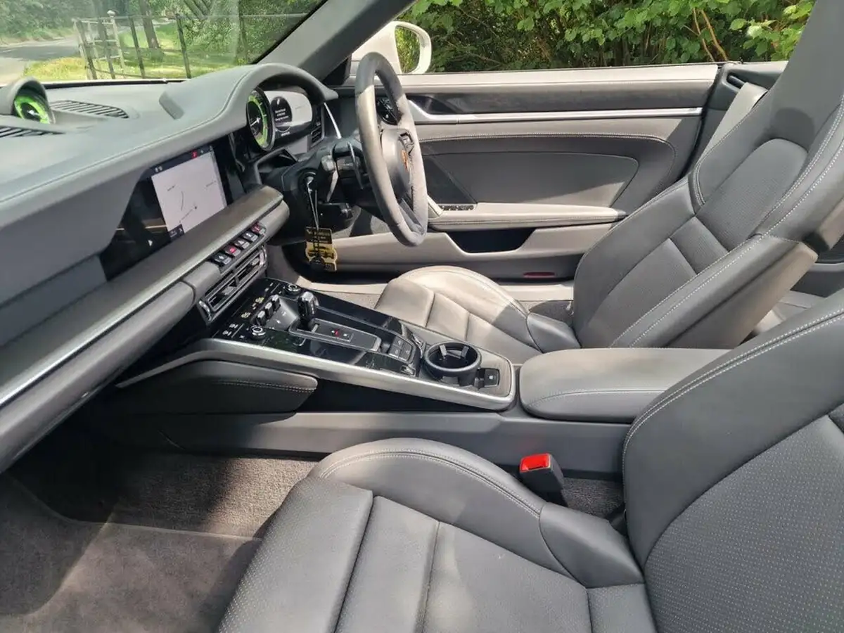 2019-porsche-911-30-carrera-s-450ps-coupe-pdk-big-29