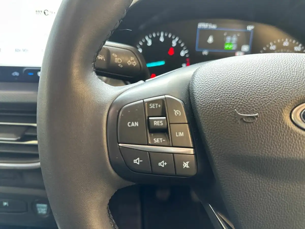 2022-ford-focus-10t-active-125ps-hatchback-big-25