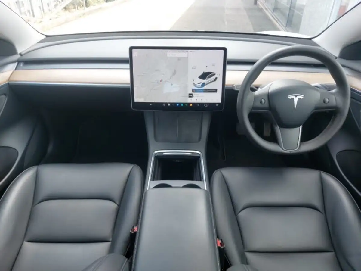 2021-tesla-model-3-e-long-range-4x4-big-2