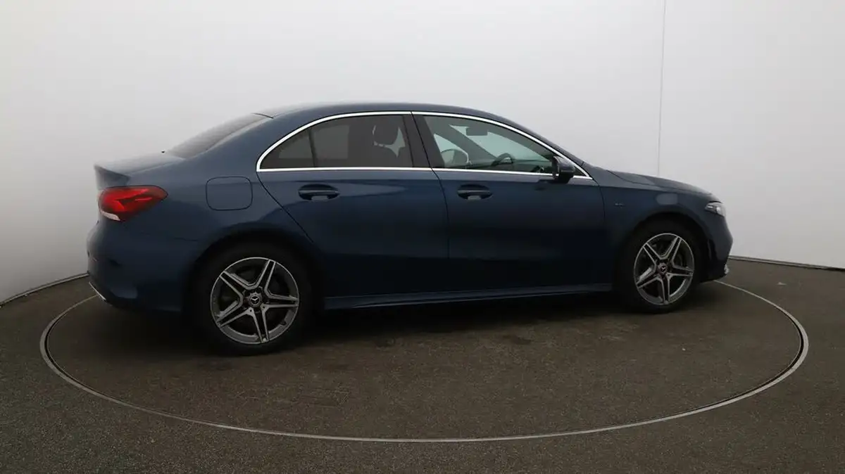 2021-mercedes-benz-a-class-13-a250e-amg-line-executive-saloon-4d-big-51