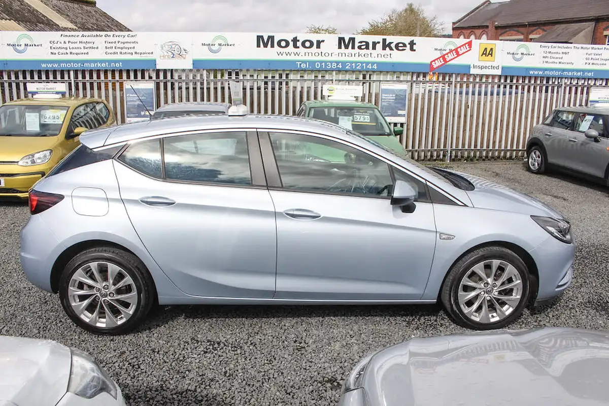 2017-vauxhall-astra-14i-16v-turbo-energy-big-11