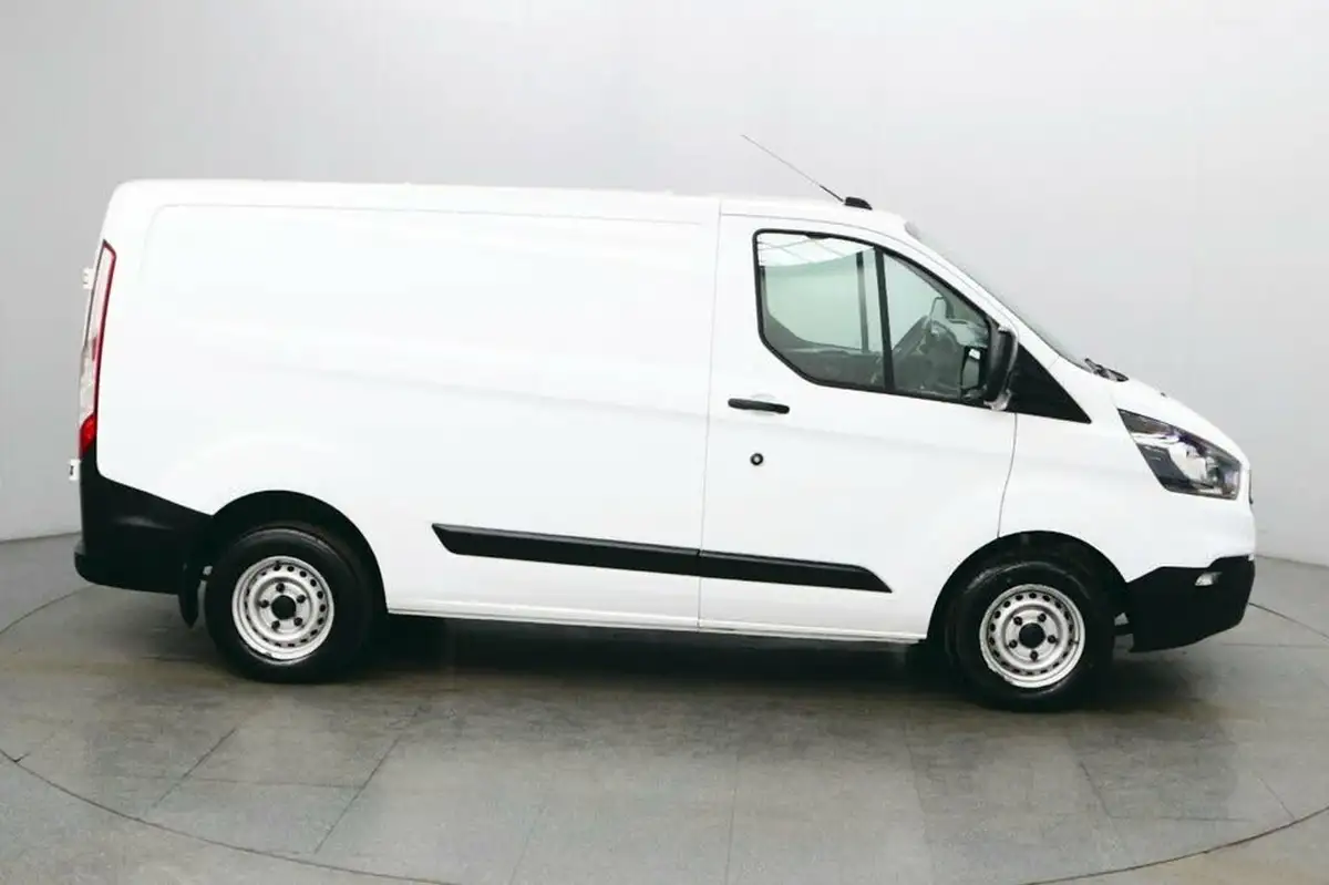 2020-ford-transit-custom-20tdci-280-l1h1-leader-105pseu6dt-panel-van-big-8
