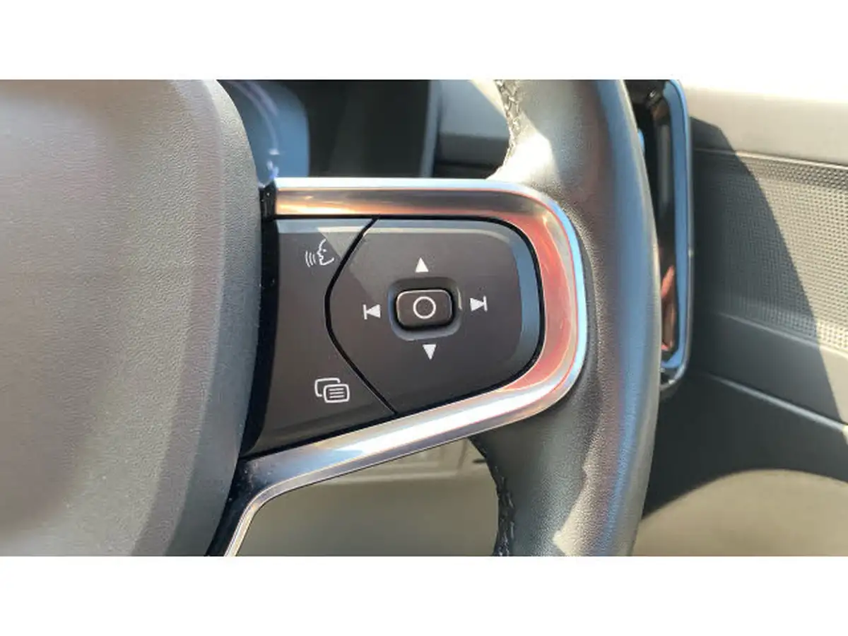 2021-volvo-xc40-15-t5-inscription-pro-258bhp-big-18