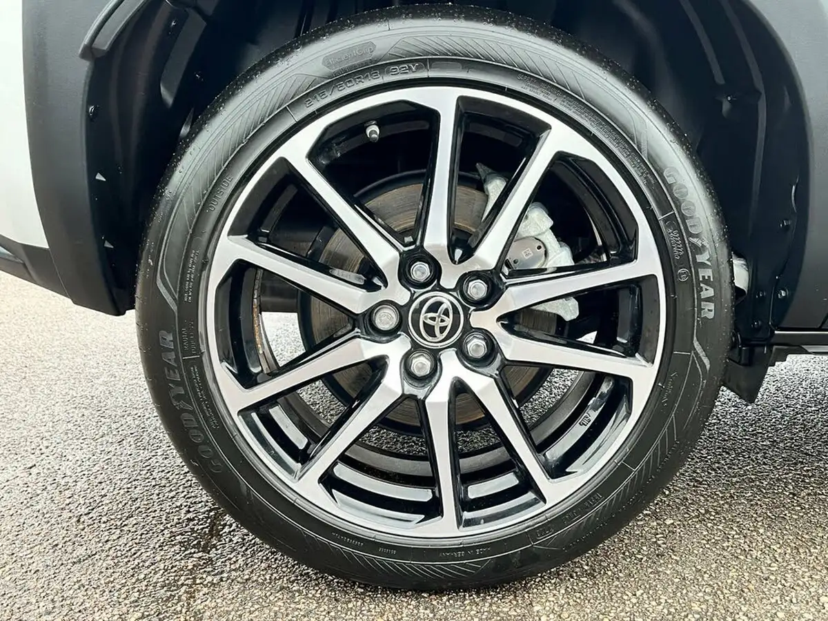 2023-toyota-yaris-cross-15-vvt-i-gr-sport-big-14