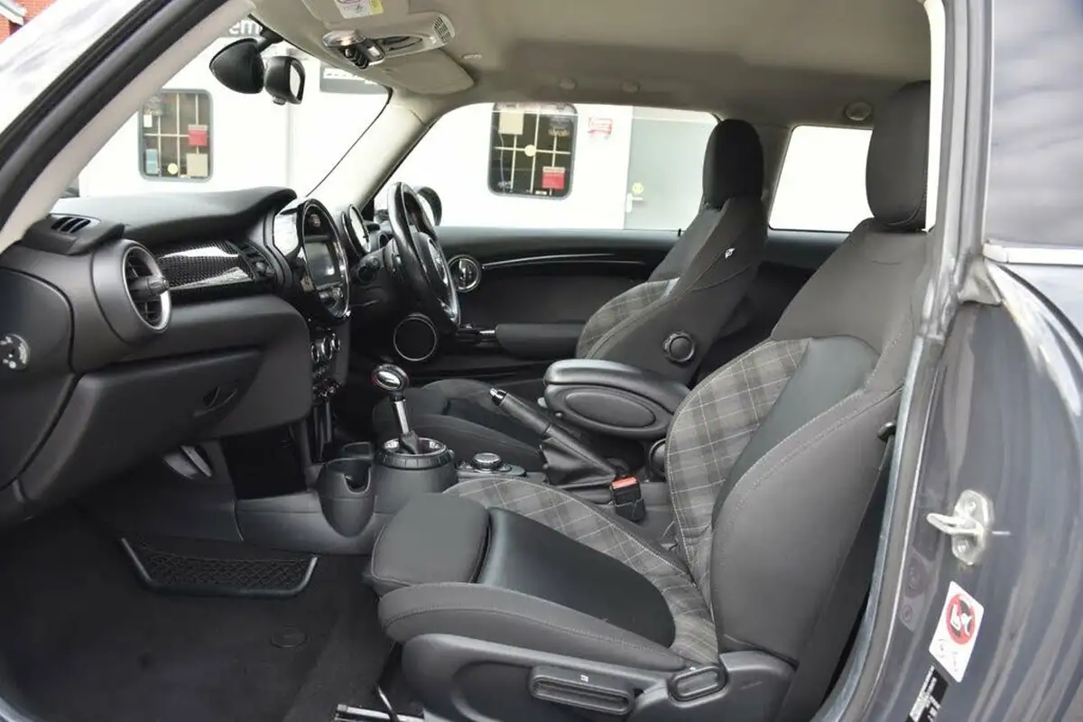 2015-mini-cooper-20td-cooper-sd-170bhp-ss-hatchback-3d-sport-auto-big-22