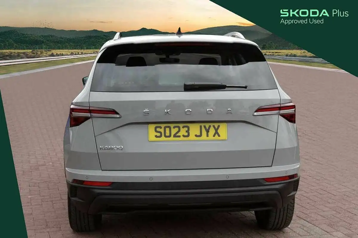 2023-skoda-karoq-15-tsi-se-l-dsg-big-11
