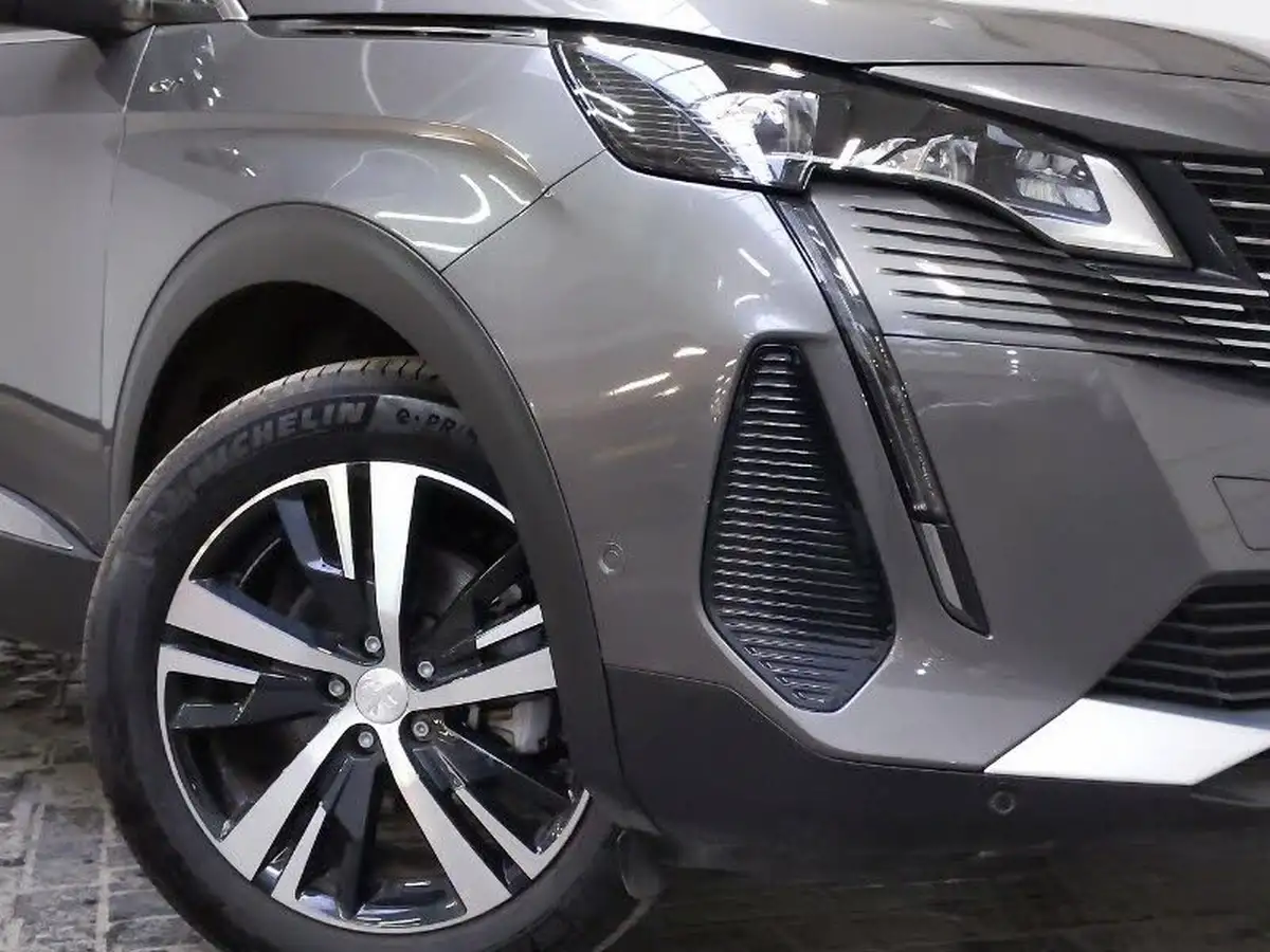 2024-peugeot-3008-suv-12-puretech-gt-136ps-hybrid-e-dsc6-big-8