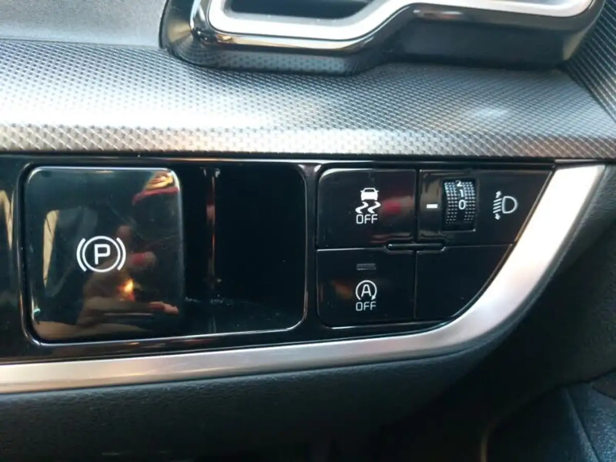 2024-kia-sportage-16-t-gdi-3-148bhp-big-13