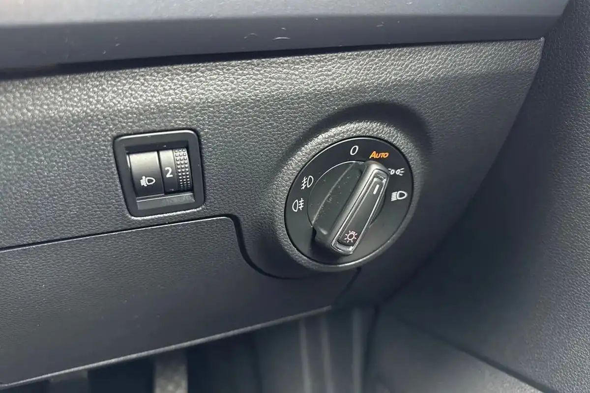 2019-seat-arona-16tdi-se-technology-lux-115ps-ss-big-42