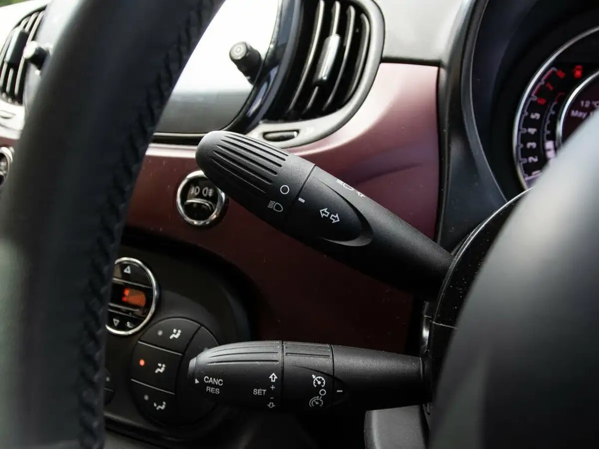 2020-fiat-500-10-star-big-16