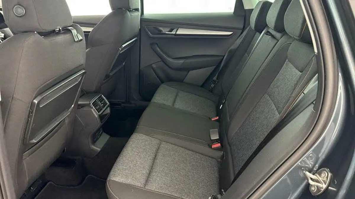 2021-skoda-karoq-15-tsi-se-drive-big-33