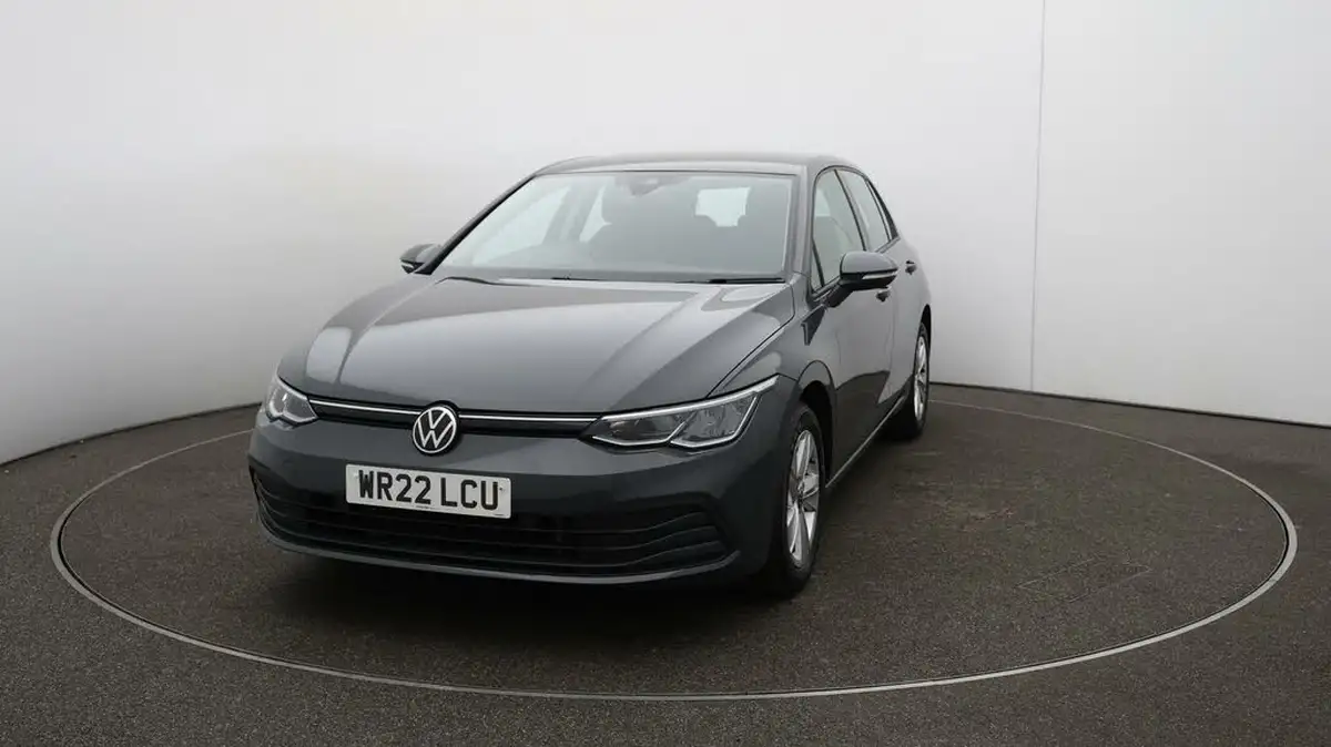 2022-volkswagen-golf-15-tsi-life-130ps-hatchback-big-36