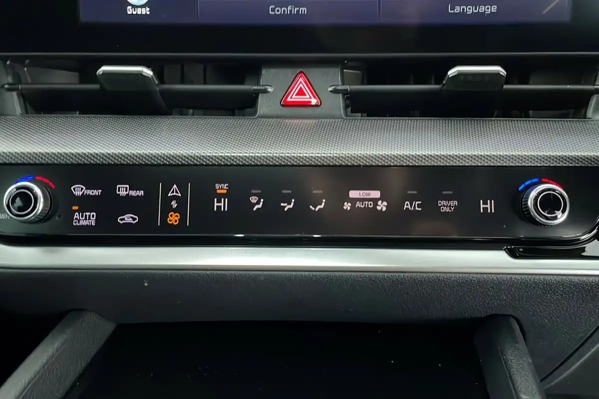 2023-kia-sportage-16-t-gdi-gt-line-s-261bhp-awd-phev-auto-big-12