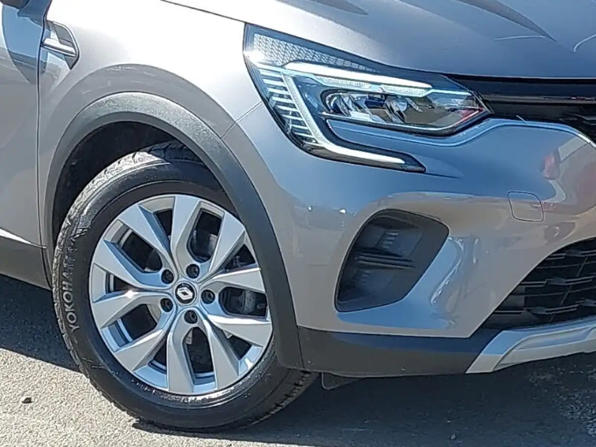 2022-renault-captur-10-tce-iconic-edition-big-8