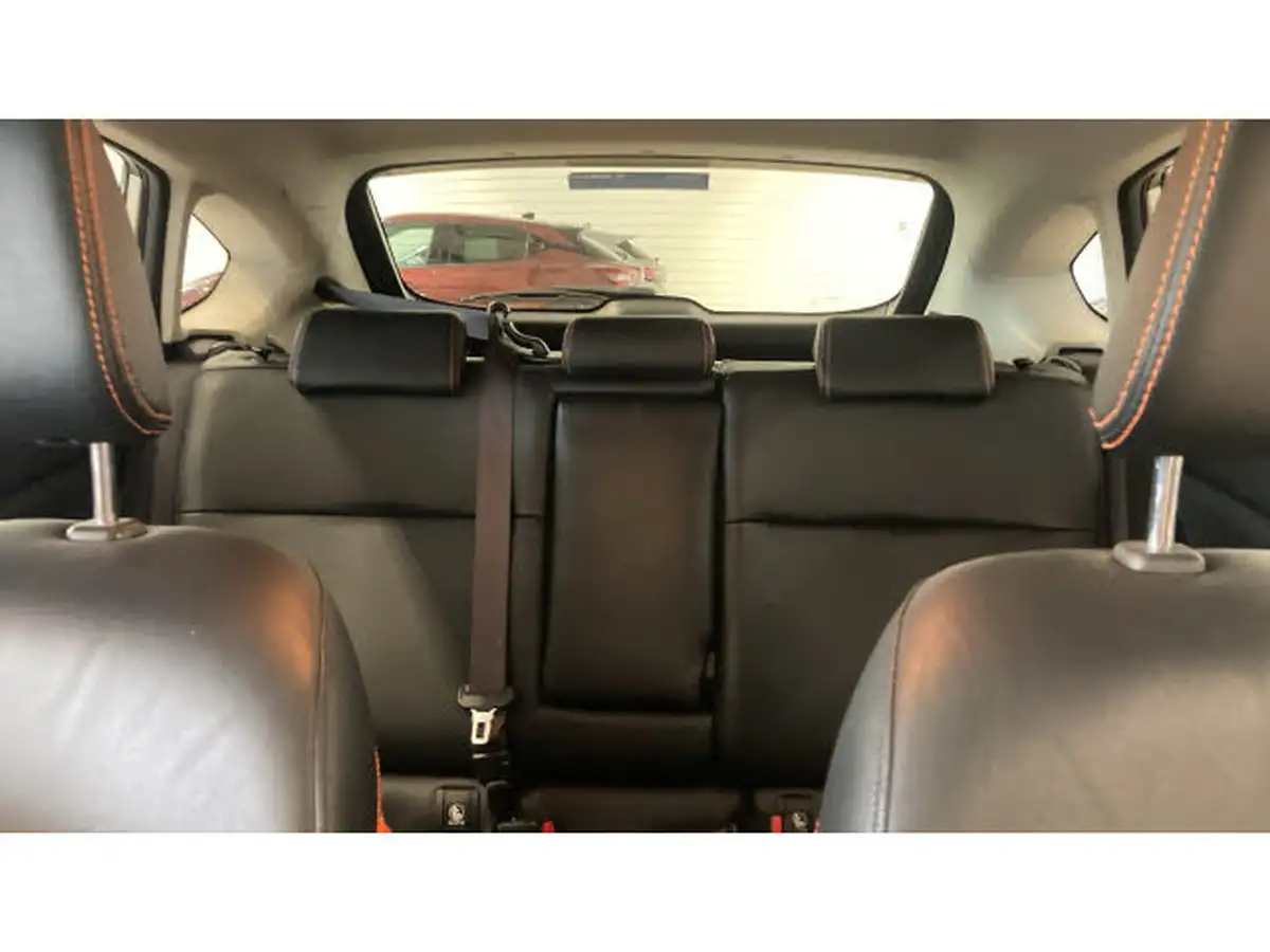 2016-subaru-xv-20i-se-premium-big-14