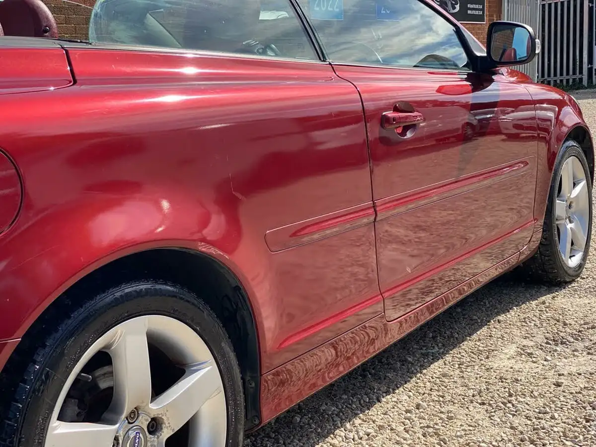 2010-volvo-c70-20td-se-lux-big-29