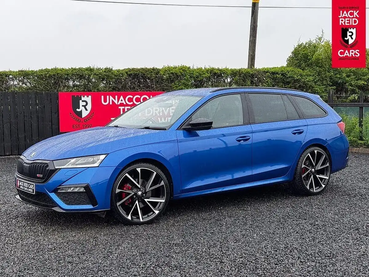 2021-skoda-octavia-20tdi-vrs-estate-big-0