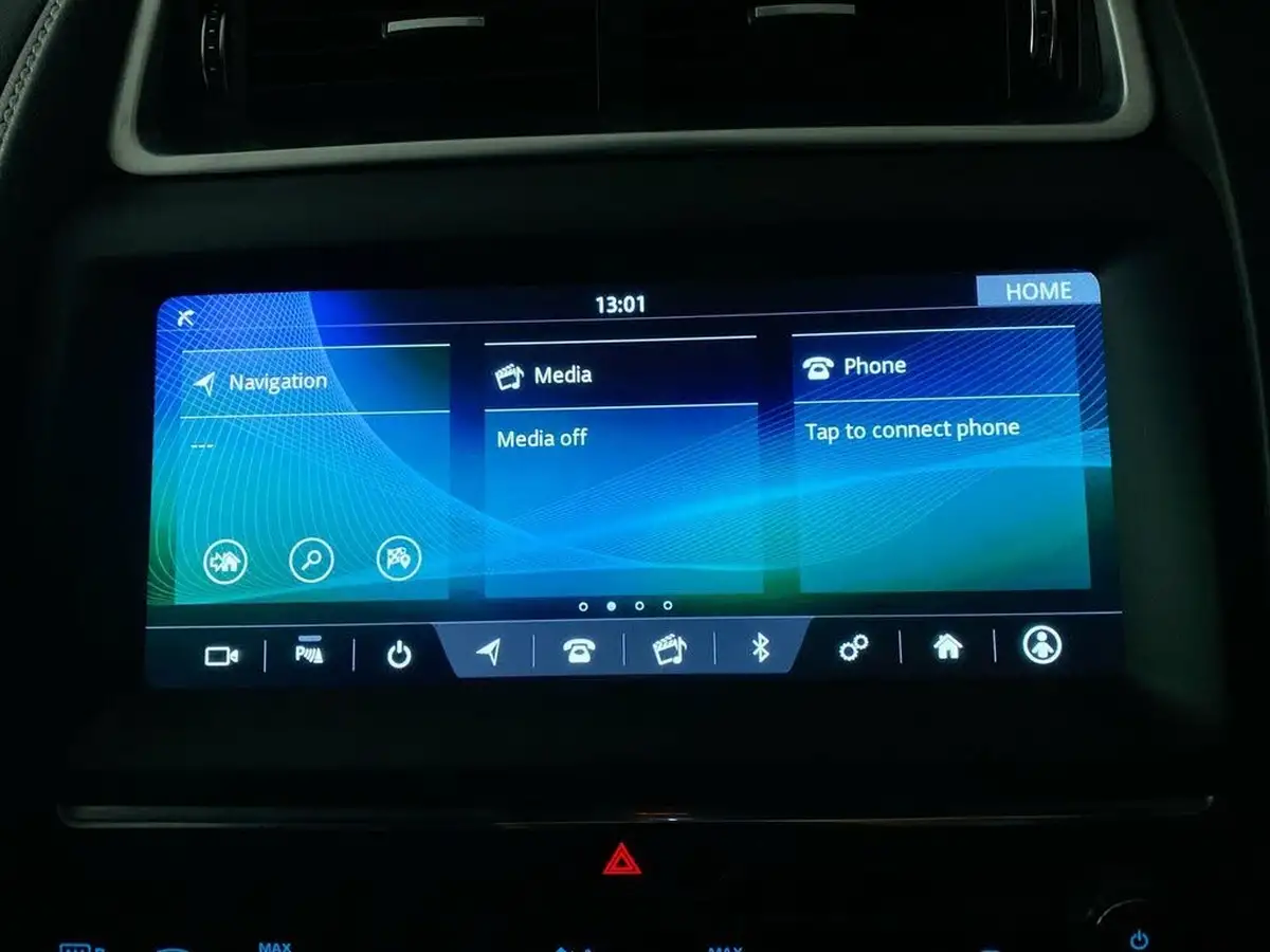 2019-jaguar-e-pace-20-i4d-r-dynamic-s-150ps-big-26