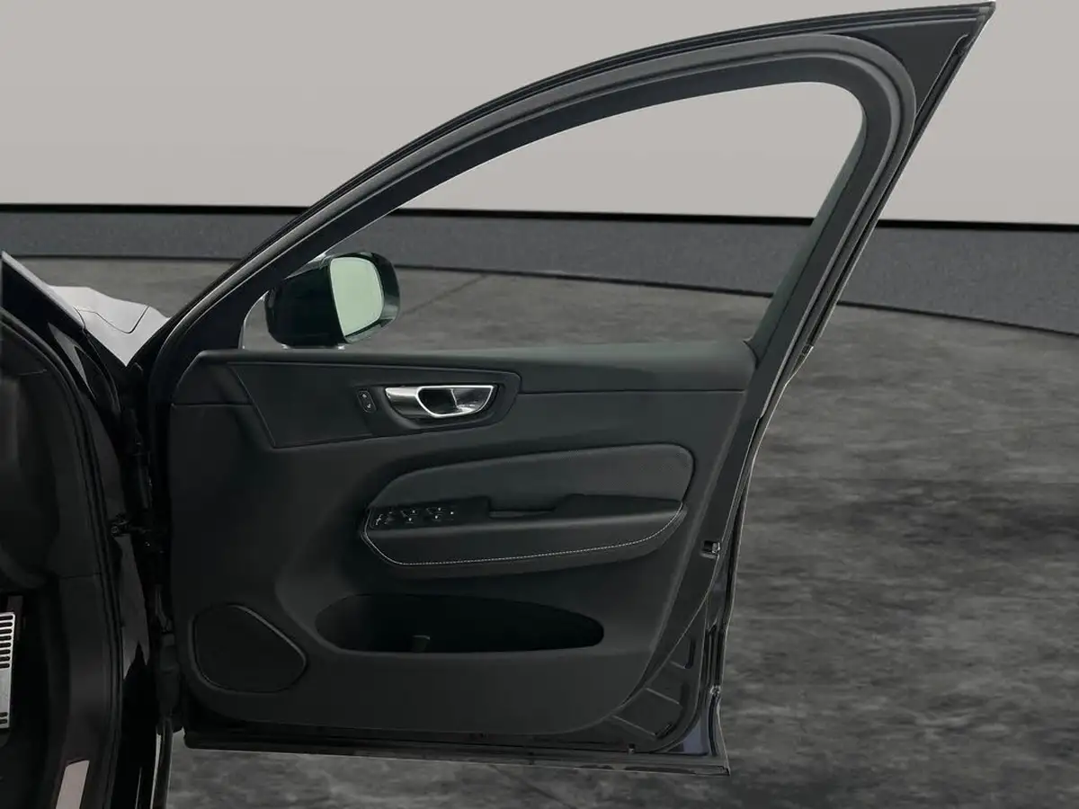 2021-volvo-xc60-20td-b4-r-design-awd-big-28