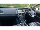 2016-volvo-v40-20-t3-cross-country-pro-small-3