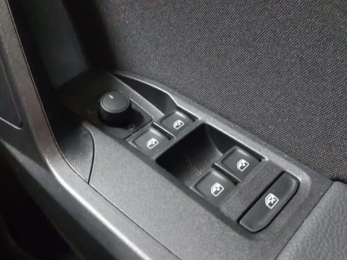 2022-seat-arona-10-tsi-fr-dsg-big-18