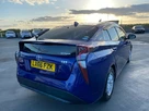 2016-toyota-prius-small-17