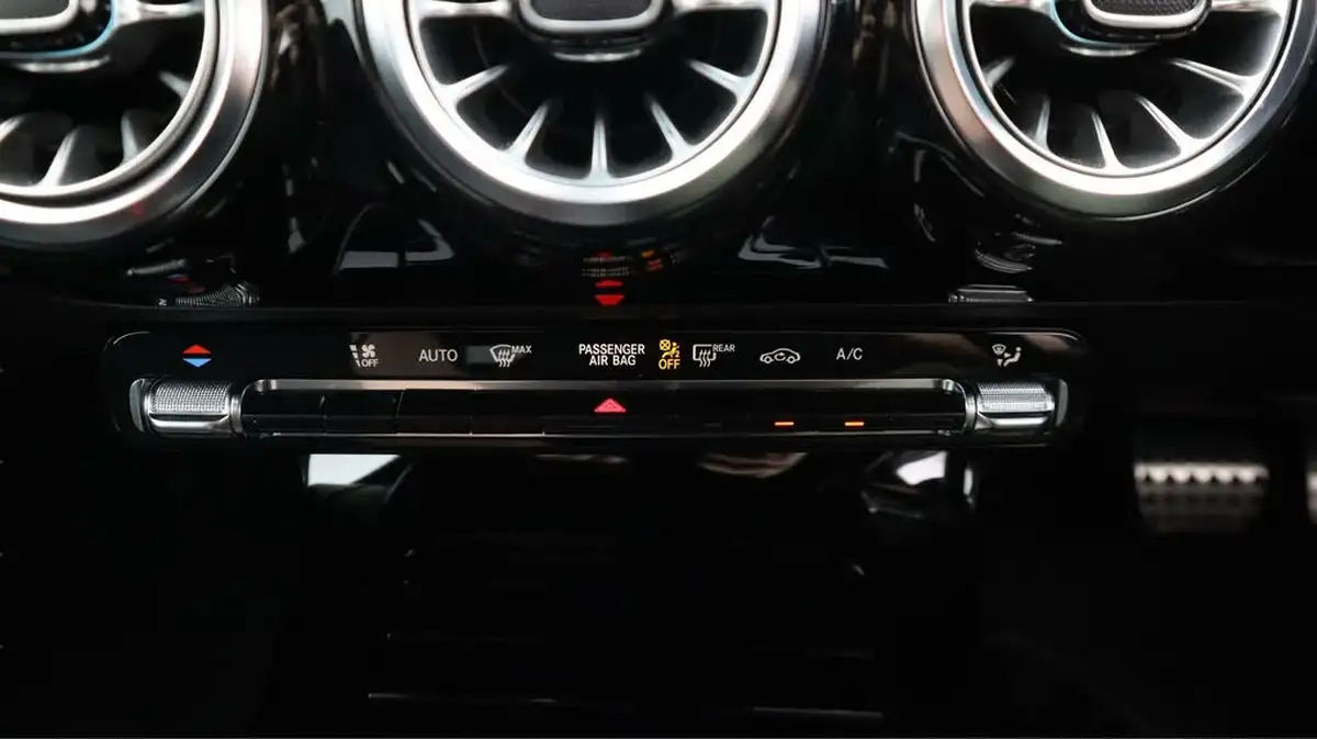 2023-mercedes-benz-a-class-13-a180-amg-line-executive-hatchback-5d-7g-dct-big-12