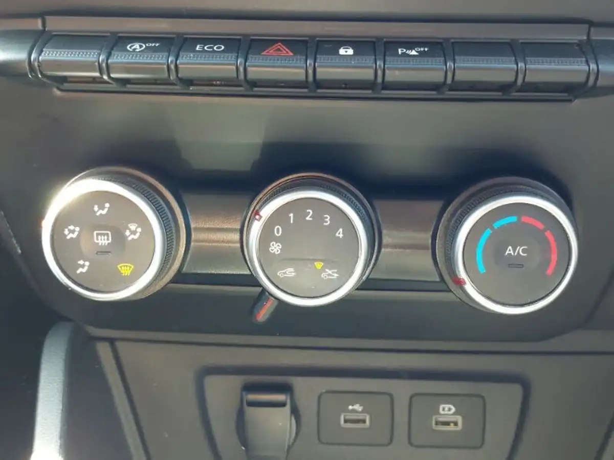 2022-dacia-duster-13-tce-comfort-130hpeu6d-4x2-window-van-big-17