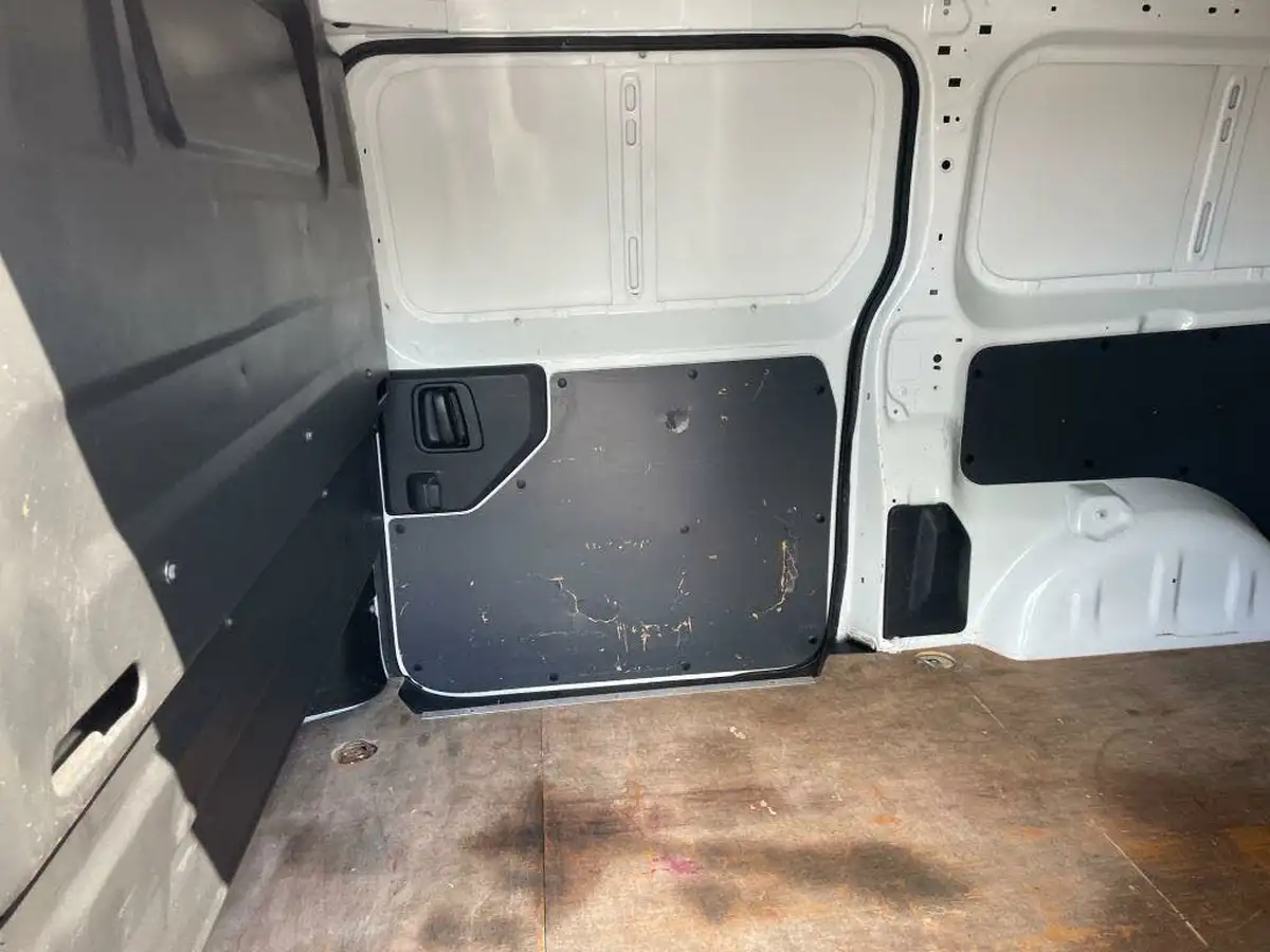 2019-vauxhall-vivaro-15td-2900-l2h1-dynamic-big-5