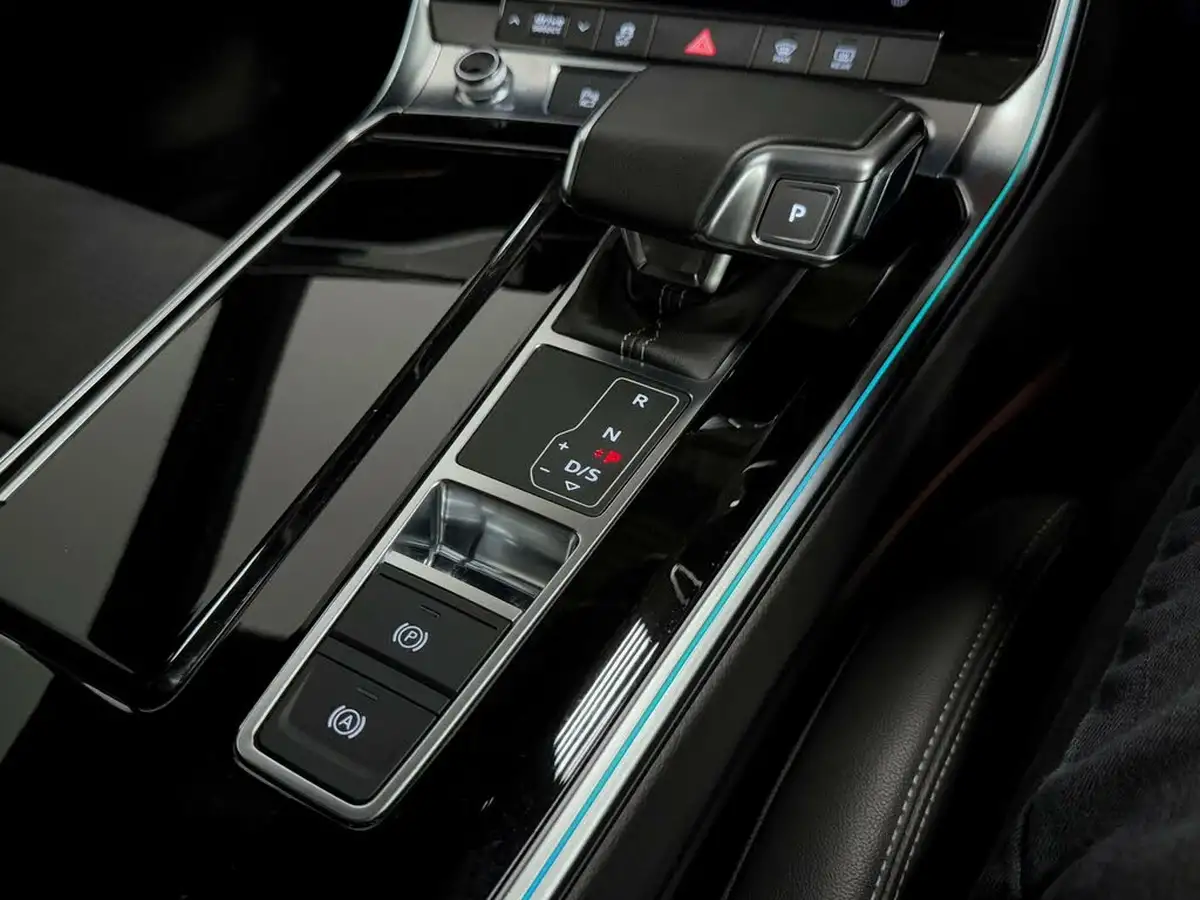 2023-audi-a6-saloon-20-50-tfsi-e-black-edition-big-43