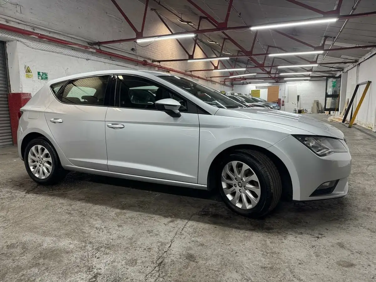 2013-seat-leon-20td-se-big-38
