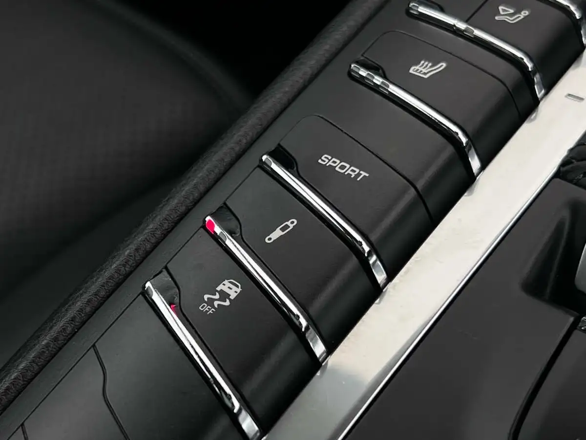 2016-porsche-macan-30td-s-big-39