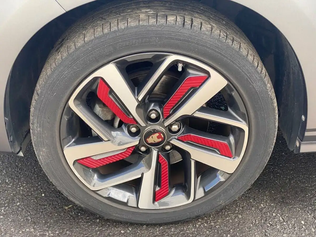 2019-hyundai-kona-16-t-gdi-iron-man-edition-big-27
