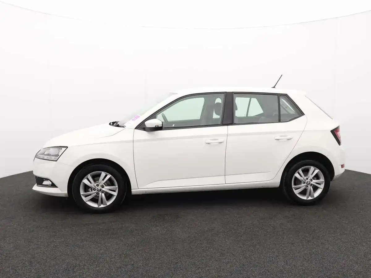 2018-skoda-fabia-10-mpi-se-ss-hatchback-big-4