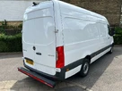 2023-mercedes-benz-sprinter-small-1